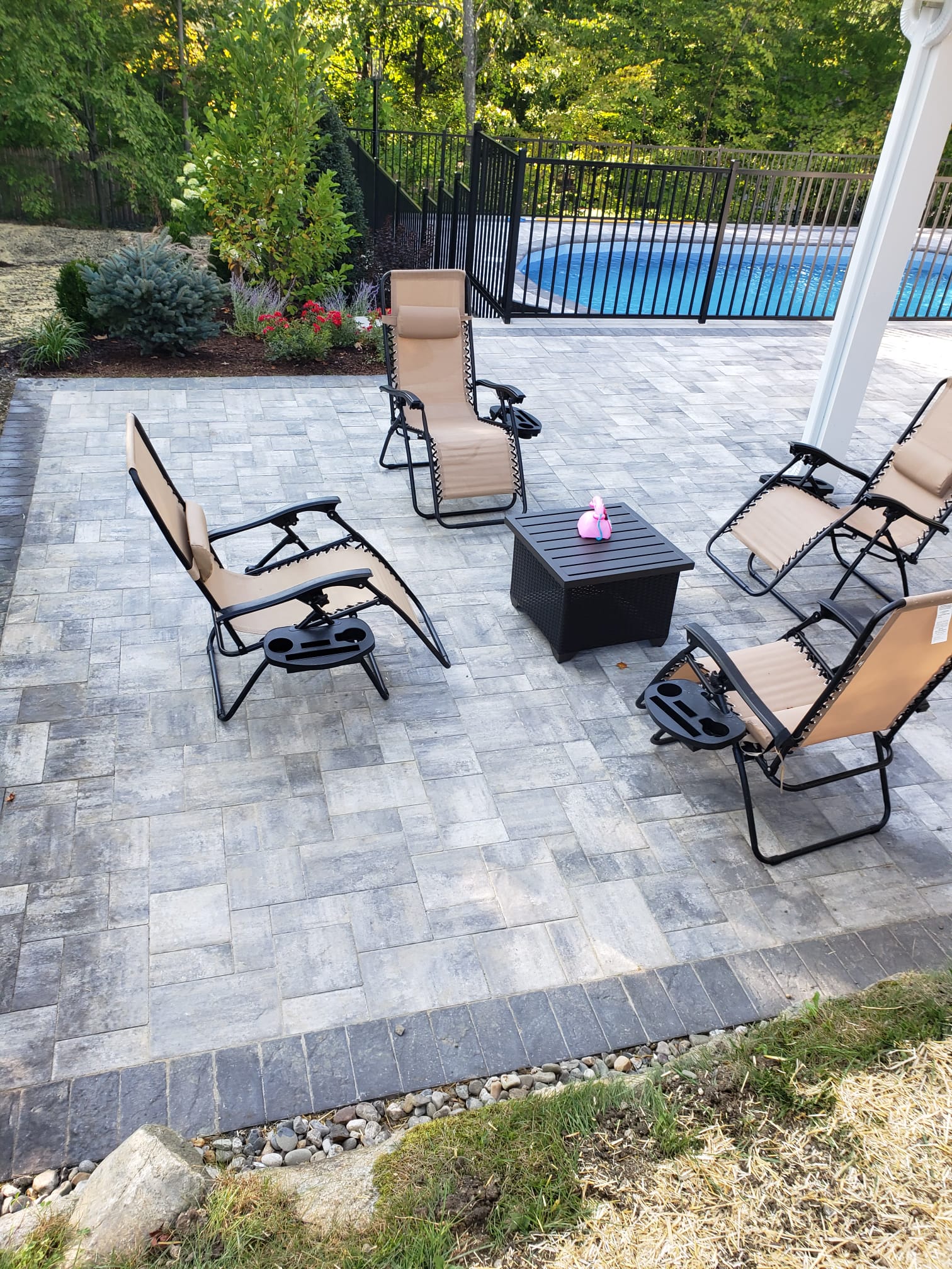 Pools, Decks & Pool Patios